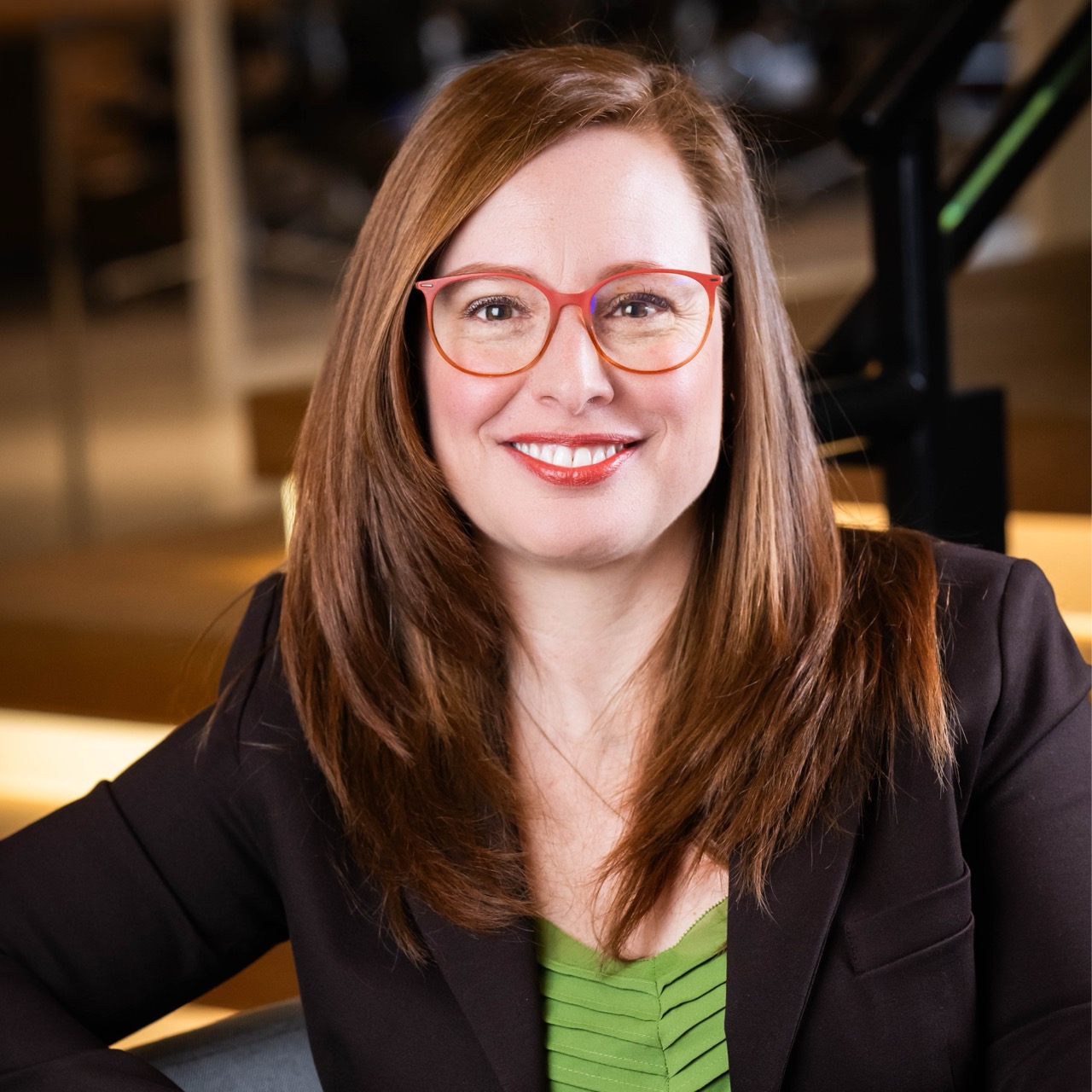 Headshot of Jaclyn Tomlinson